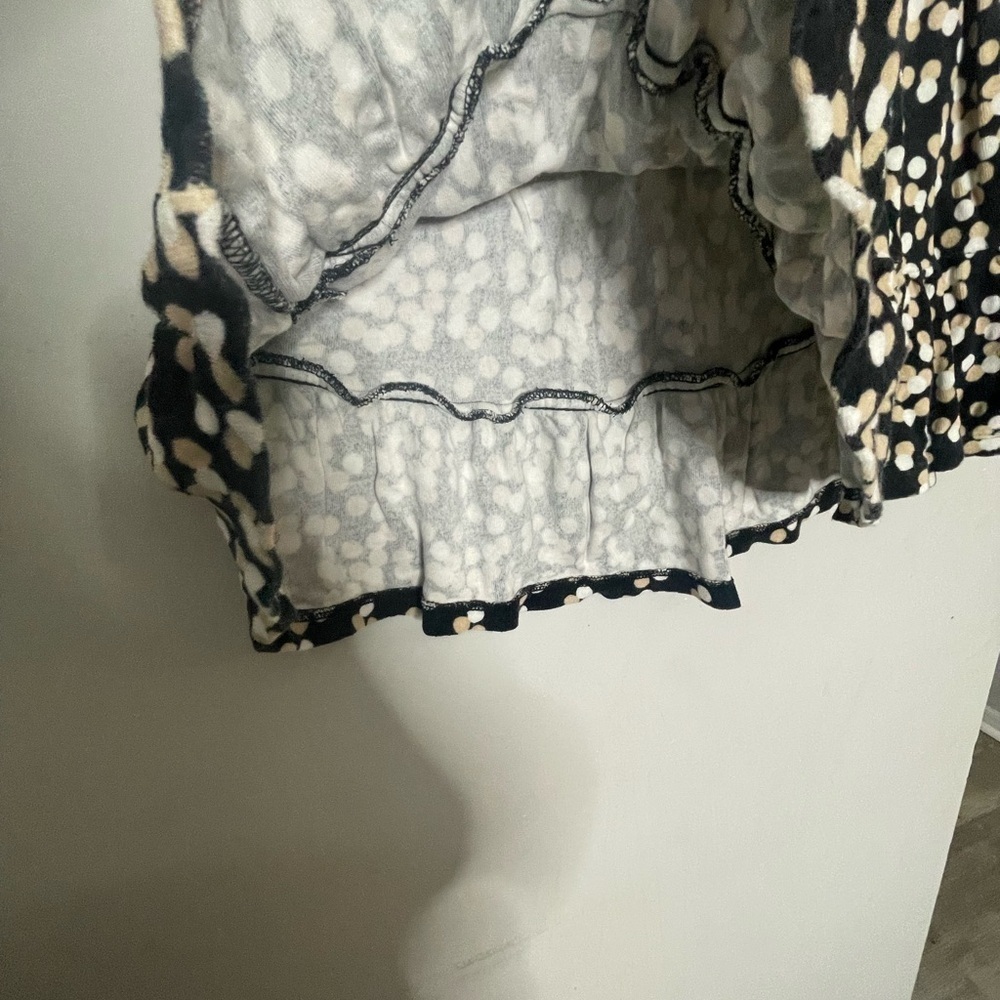 Juicy Couture Black and Cream Lace Top - Picture 8 of 9
